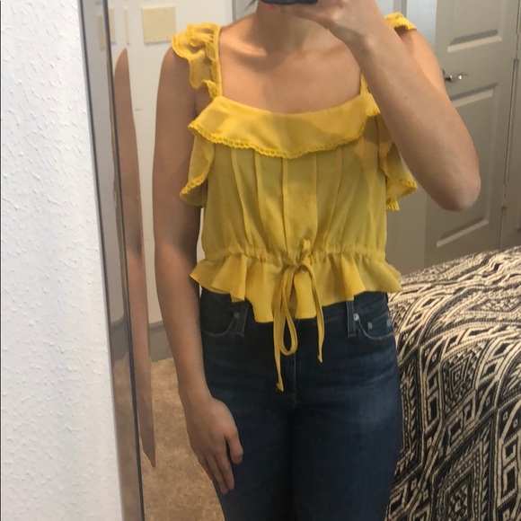 Cute Cropped Spring Top - Picture 4 of 4